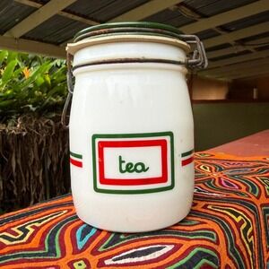 Wheaton "Cucina" milk glass TEA jar (¾ L)‎